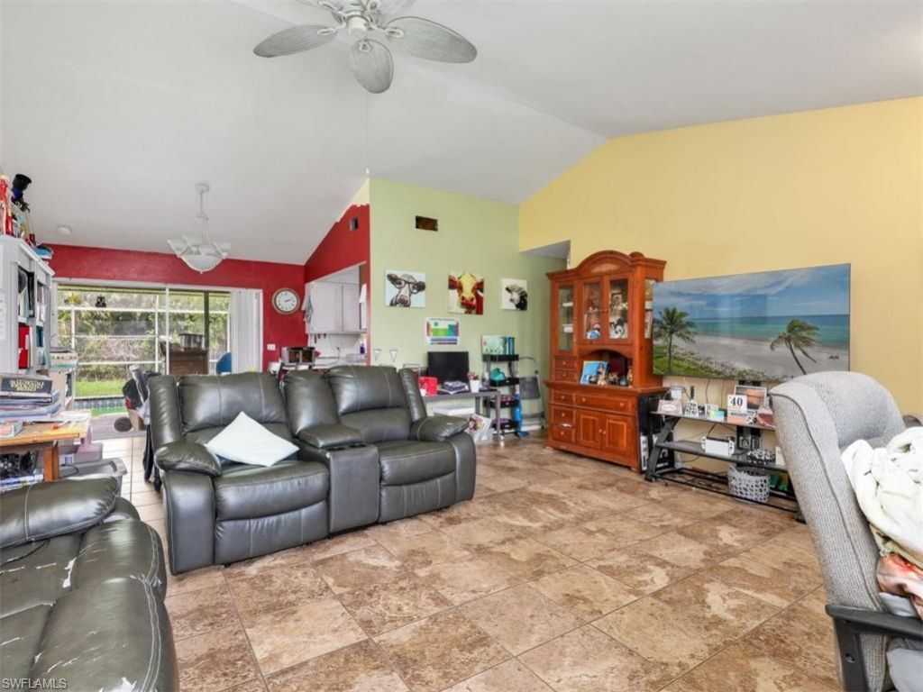 209 NE 9th Ct, Cape Coral, FL 33909 Photo