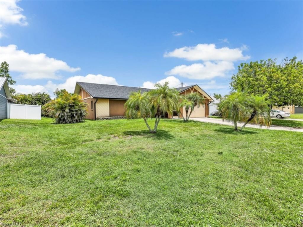 209 NE 9th Ct, Cape Coral, FL 33909 Photo