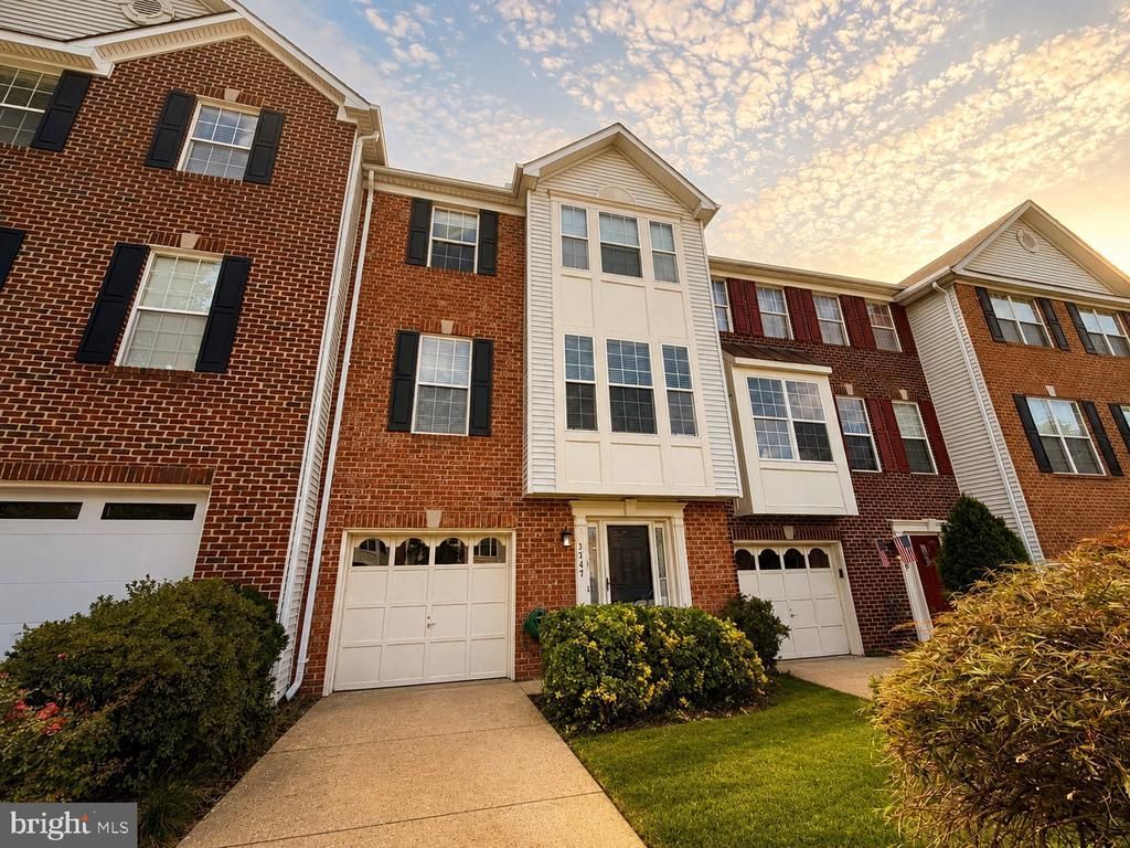 3747 Tonbridge Place , Woodbridge, VA 22192 Main Photo