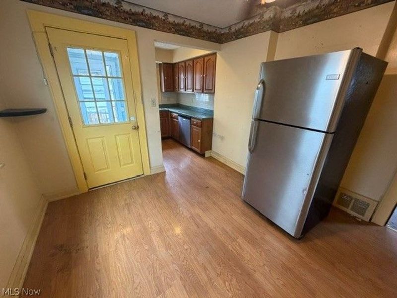 3310 Cypress Avenue, Cleveland, OH 44109 Photo 12