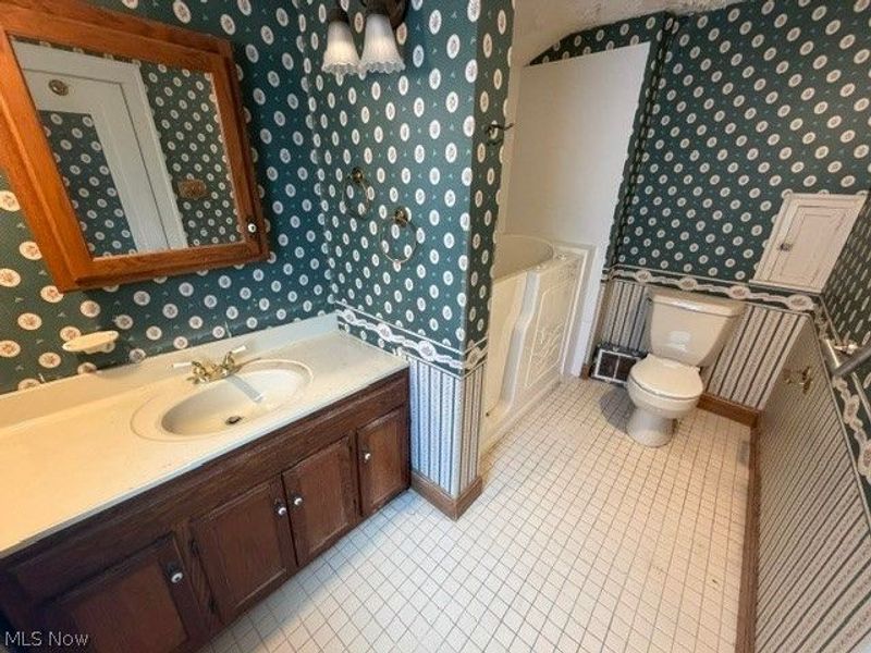 3310 Cypress Avenue, Cleveland, OH 44109 Photo 13