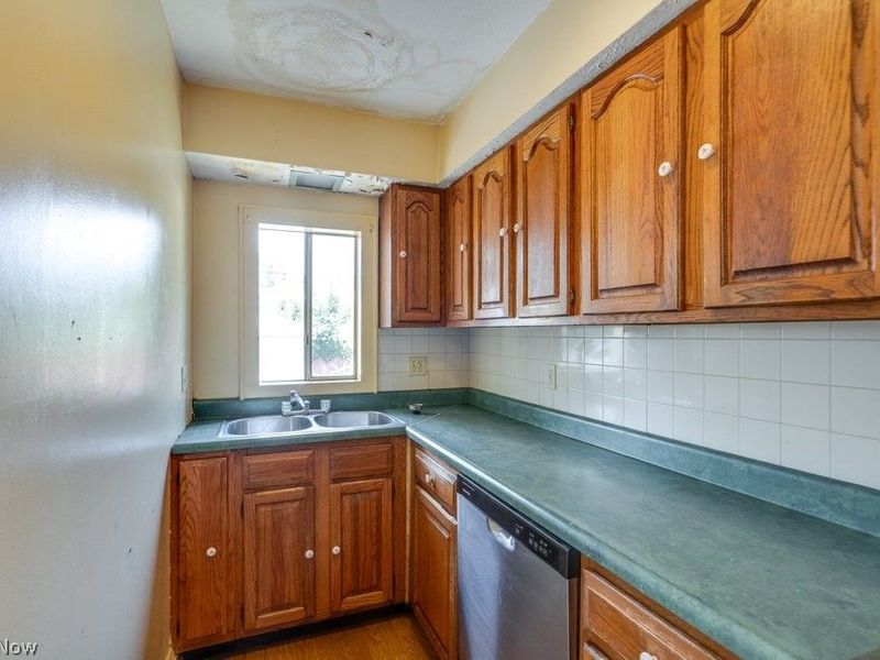 3310 Cypress Avenue, Cleveland, OH 44109 Photo 13