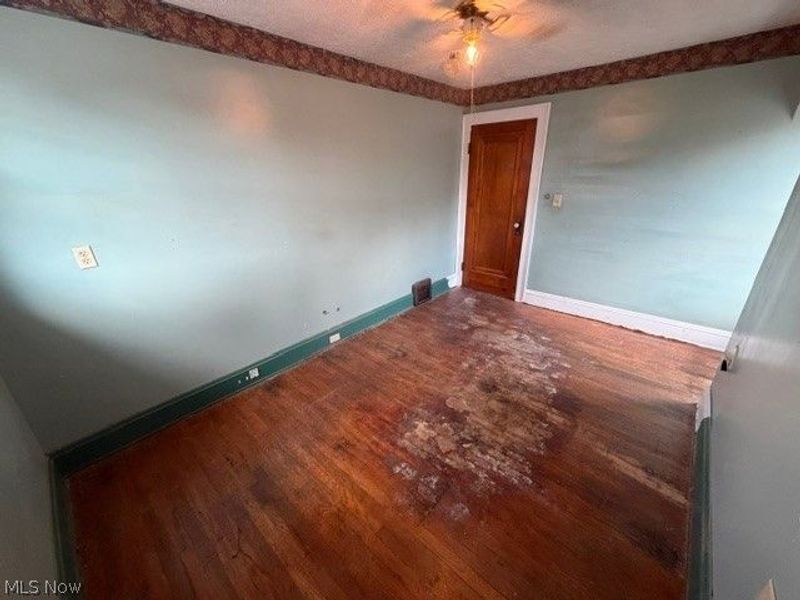 3310 Cypress Avenue, Cleveland, OH 44109 Photo 16