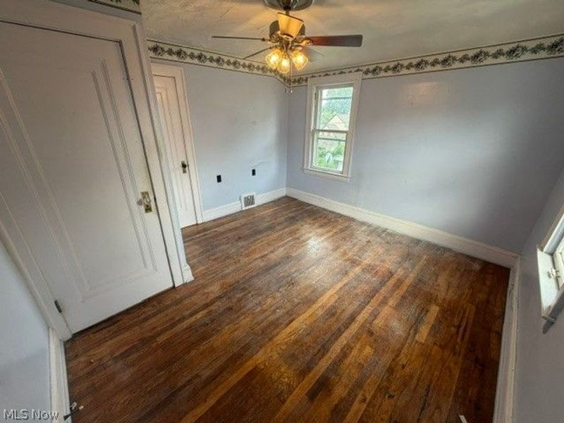 3310 Cypress Avenue, Cleveland, OH 44109 Photo 17