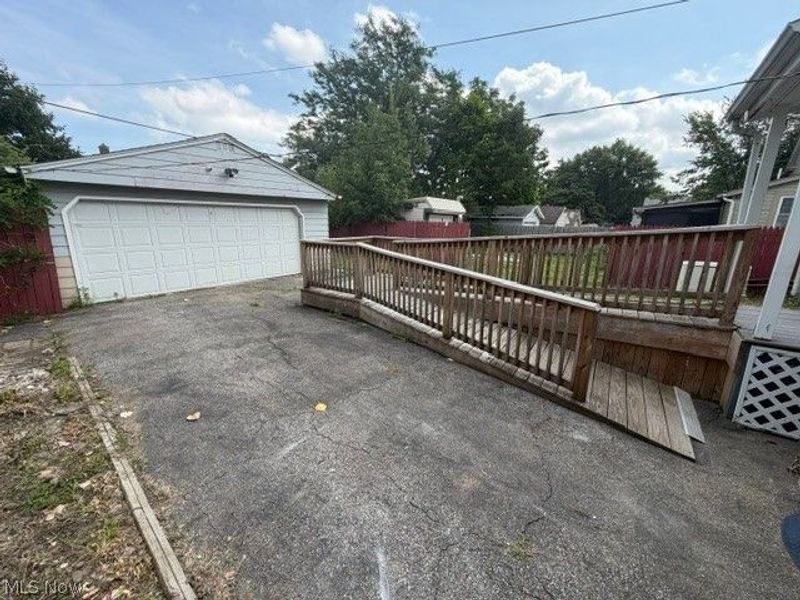 3310 Cypress Avenue, Cleveland, OH 44109 Photo 2