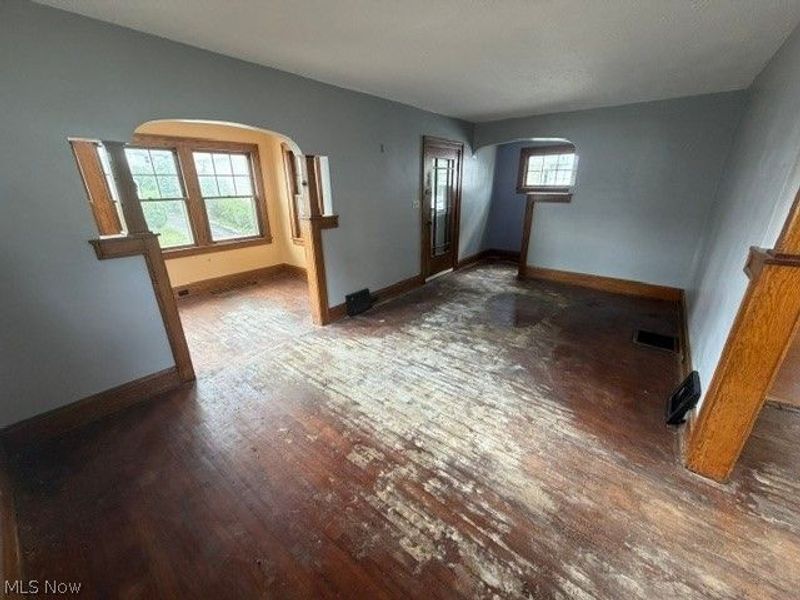 3310 Cypress Avenue, Cleveland, OH 44109 Photo 6