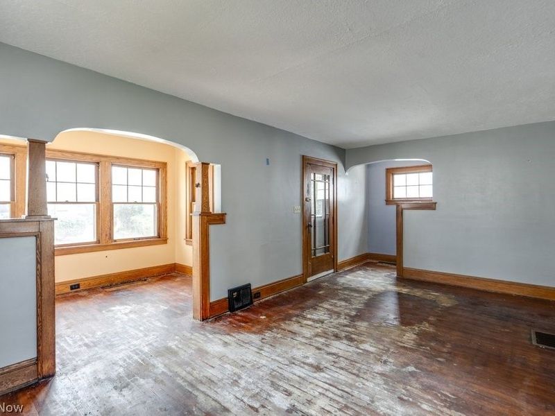 3310 Cypress Avenue, Cleveland, OH 44109 Photo 6