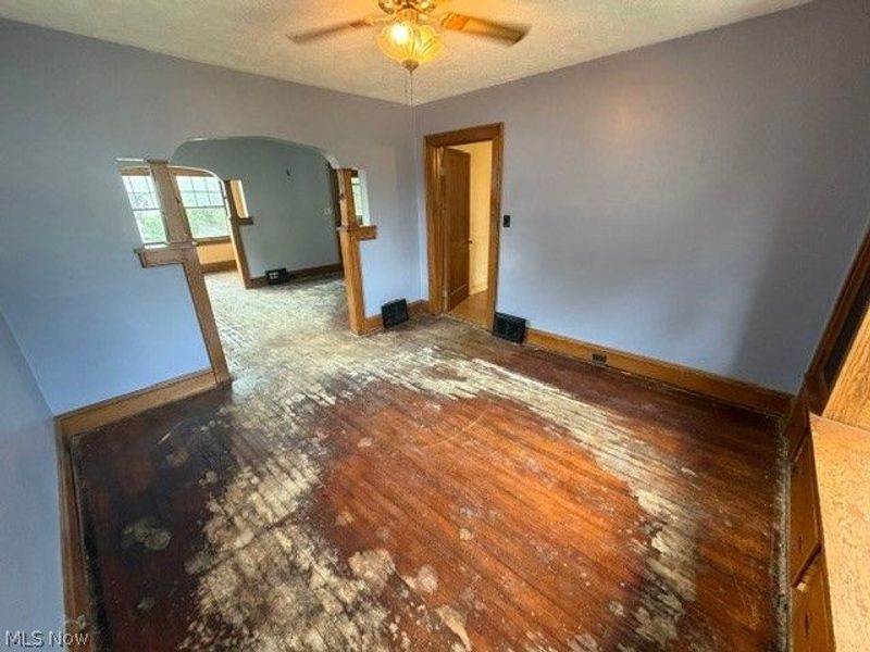 3310 Cypress Avenue, Cleveland, OH 44109 Photo 9
