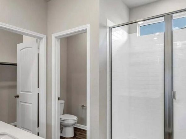 400 Barton Creek LN, Hutto, TX 78634