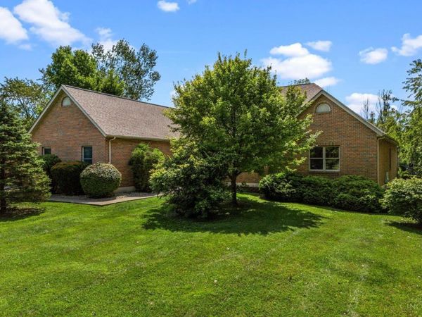 837 Leslie Drive, Wilmington, OH 45177