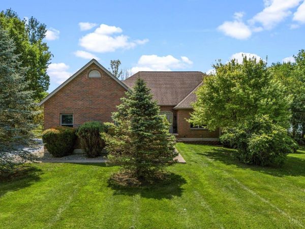 837 Leslie Drive, Wilmington, OH 45177
