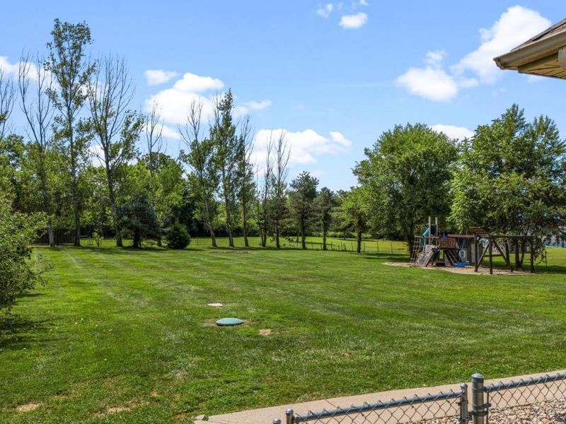 837 Leslie Drive, Washington Township, OH 45177 Photo 6
