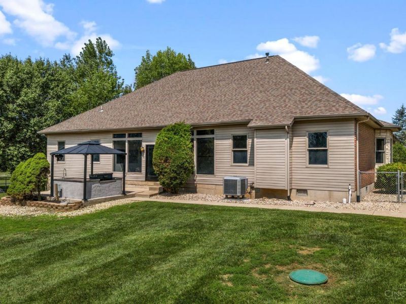 837 Leslie Drive, Washington Township, OH 45177 Photo 7