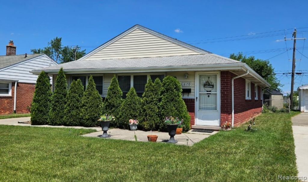 18159 Matthews Street, Riverview, Mi 48193 Main Photo