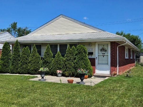 18159 Matthews Street , Riverview, MI 48193