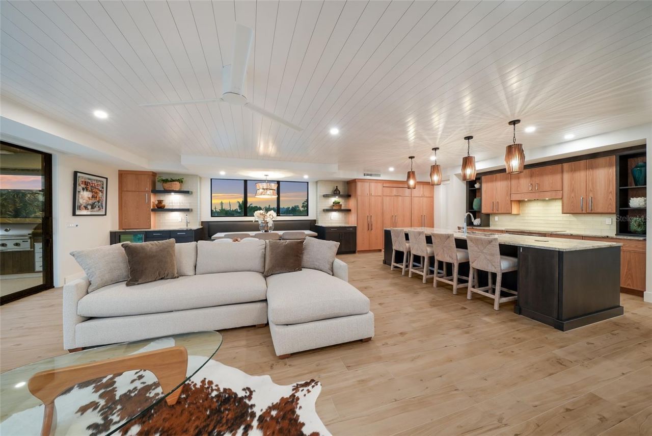5547 Avenida Del Mare, Sarasota, FL 34242 Photo