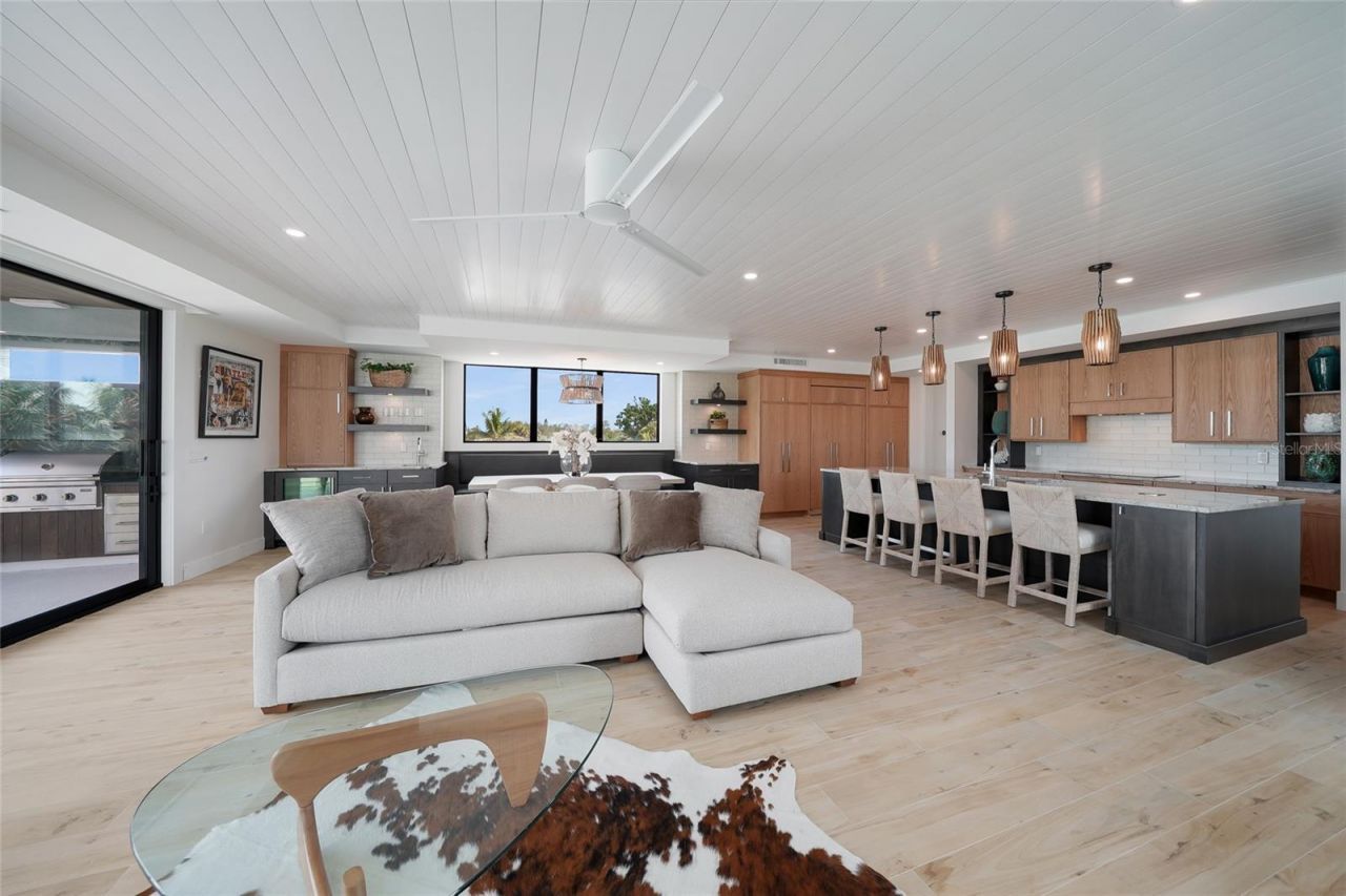 5547 Avenida Del Mare, Sarasota, FL 34242 Photo