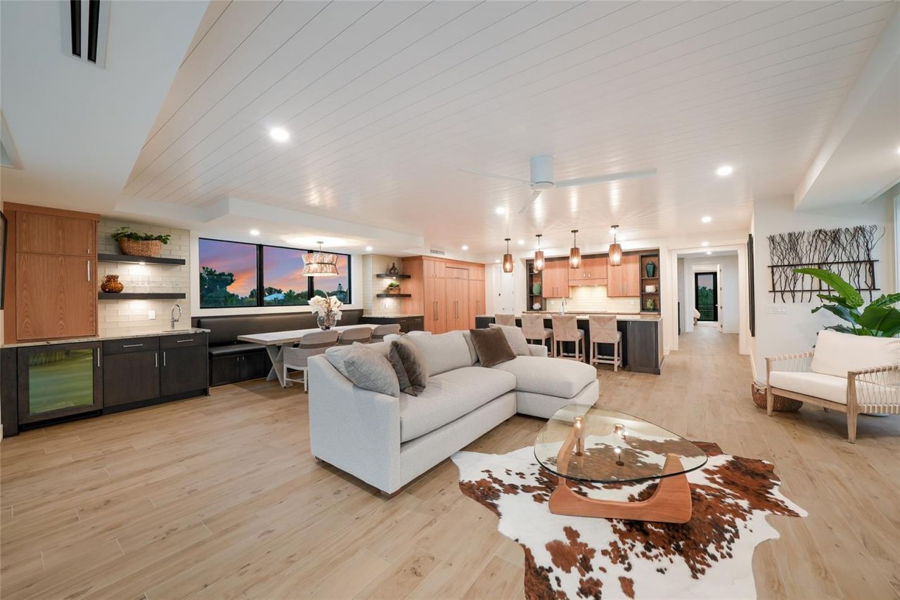5547 Avenida Del Mare, Sarasota, FL 34242 Photo