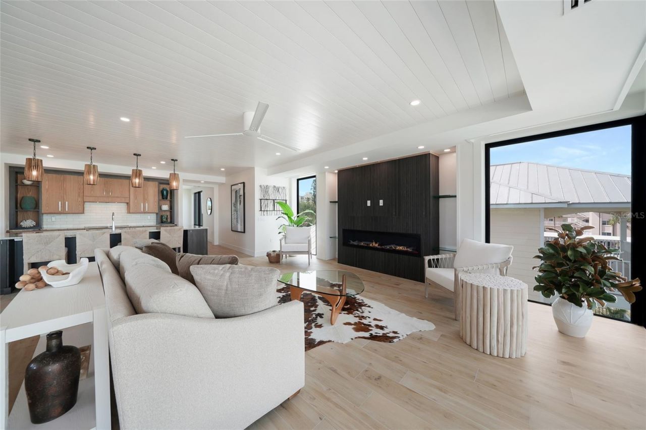 5547 Avenida Del Mare, Sarasota, FL 34242 Photo