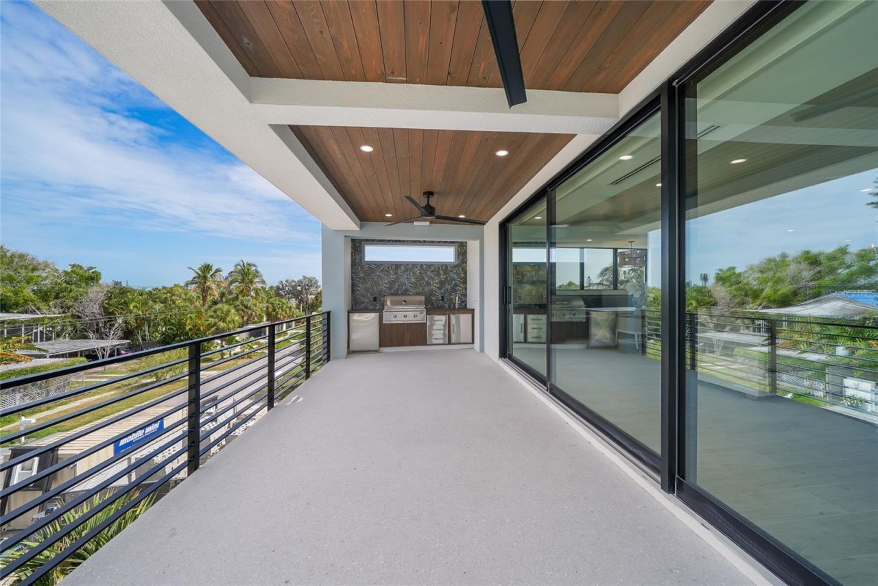 5547 Avenida Del Mare, Sarasota, FL 34242 Photo