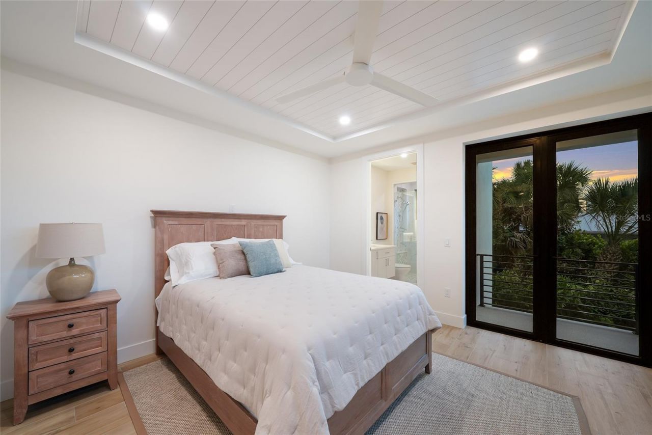 5547 Avenida Del Mare, Sarasota, FL 34242 Photo