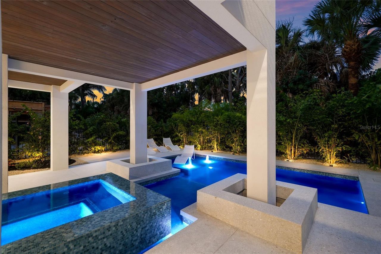 5547 Avenida Del Mare, Sarasota, FL 34242 Photo