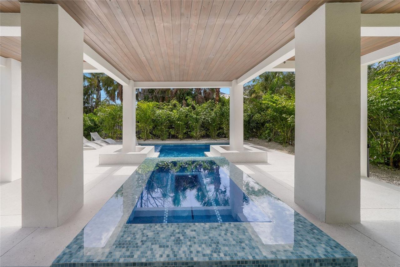 5547 Avenida Del Mare, Sarasota, FL 34242 Photo