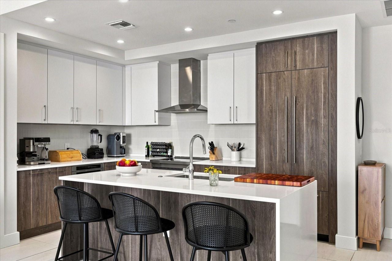 275 1st Avenue S, Unit 3308, Saint Petersburg, FL 33701 Photo