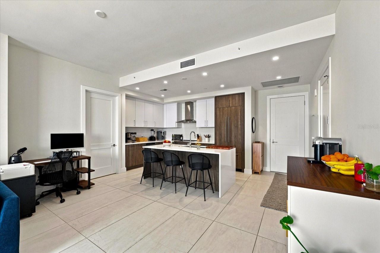 275 1st Avenue S, Unit 3308, Saint Petersburg, FL 33701 Photo
