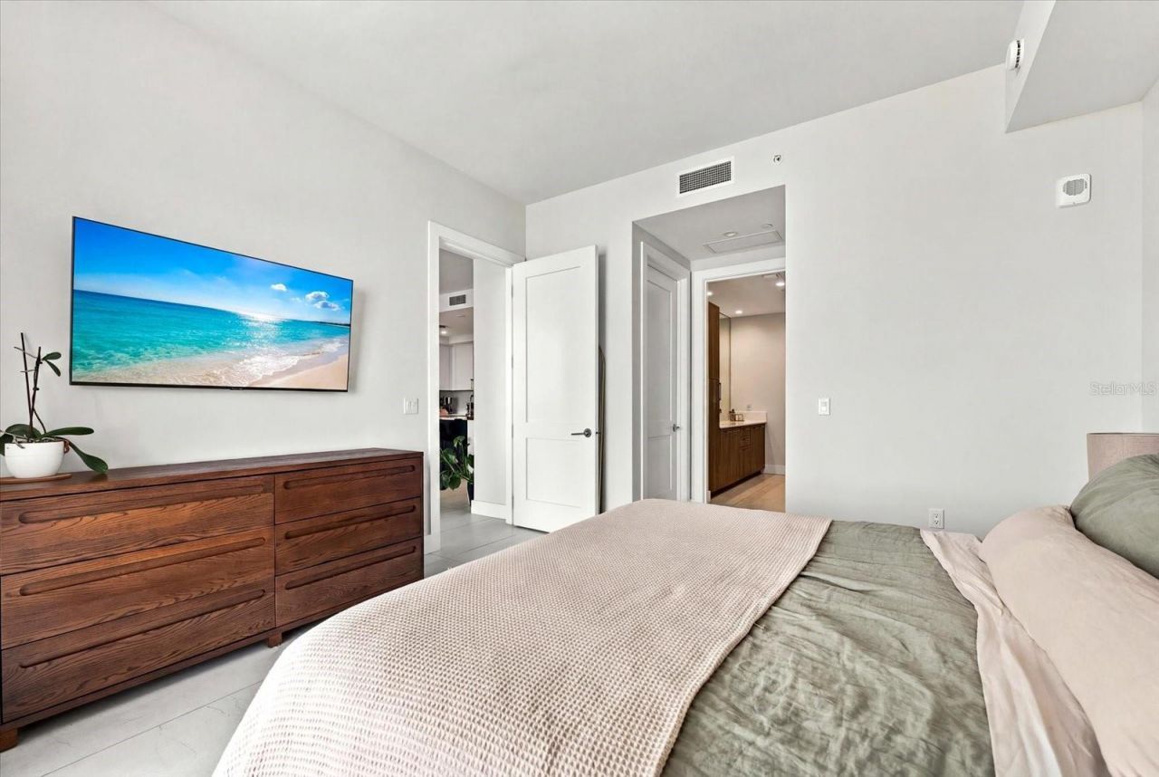 275 1st Avenue S, Unit 3308, Saint Petersburg, FL 33701 Photo