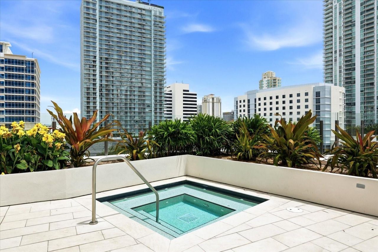 275 1st Avenue S, Unit 3308, Saint Petersburg, FL 33701 Photo