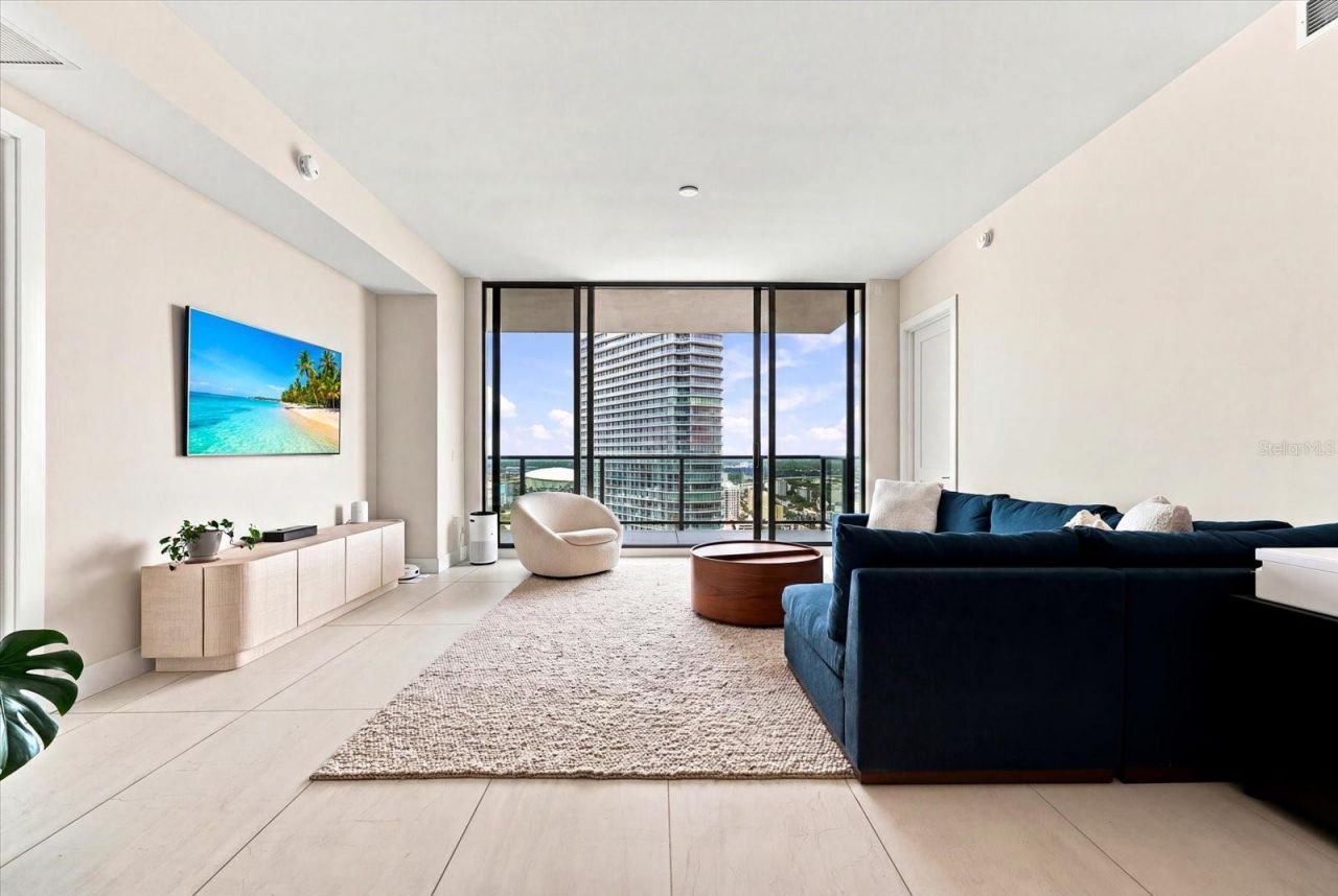 275 1st Avenue S, Unit 3308, Saint Petersburg, FL 33701 Photo