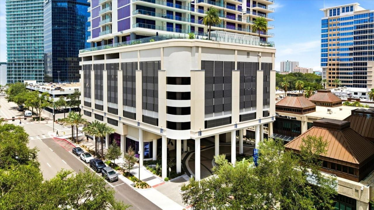 275 1st Avenue S, Unit 3308, Saint Petersburg, FL 33701 Photo