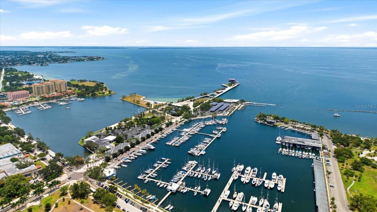 275 1st Avenue S, Unit 3308, Saint Petersburg, FL 33701 Photo