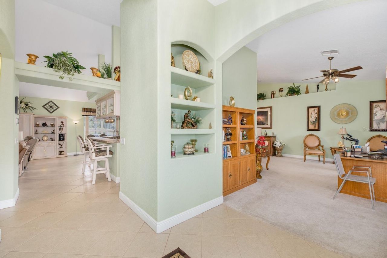 343 Royal Palm Way, Spring Hill, FL 34608 Photo