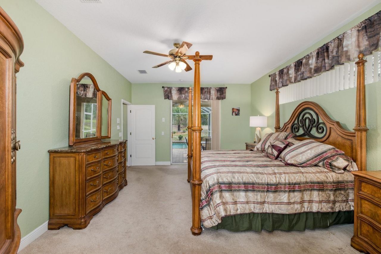 343 Royal Palm Way, Spring Hill, FL 34608 Photo