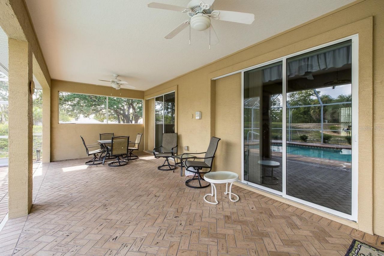 343 Royal Palm Way, Spring Hill, FL 34608 Photo