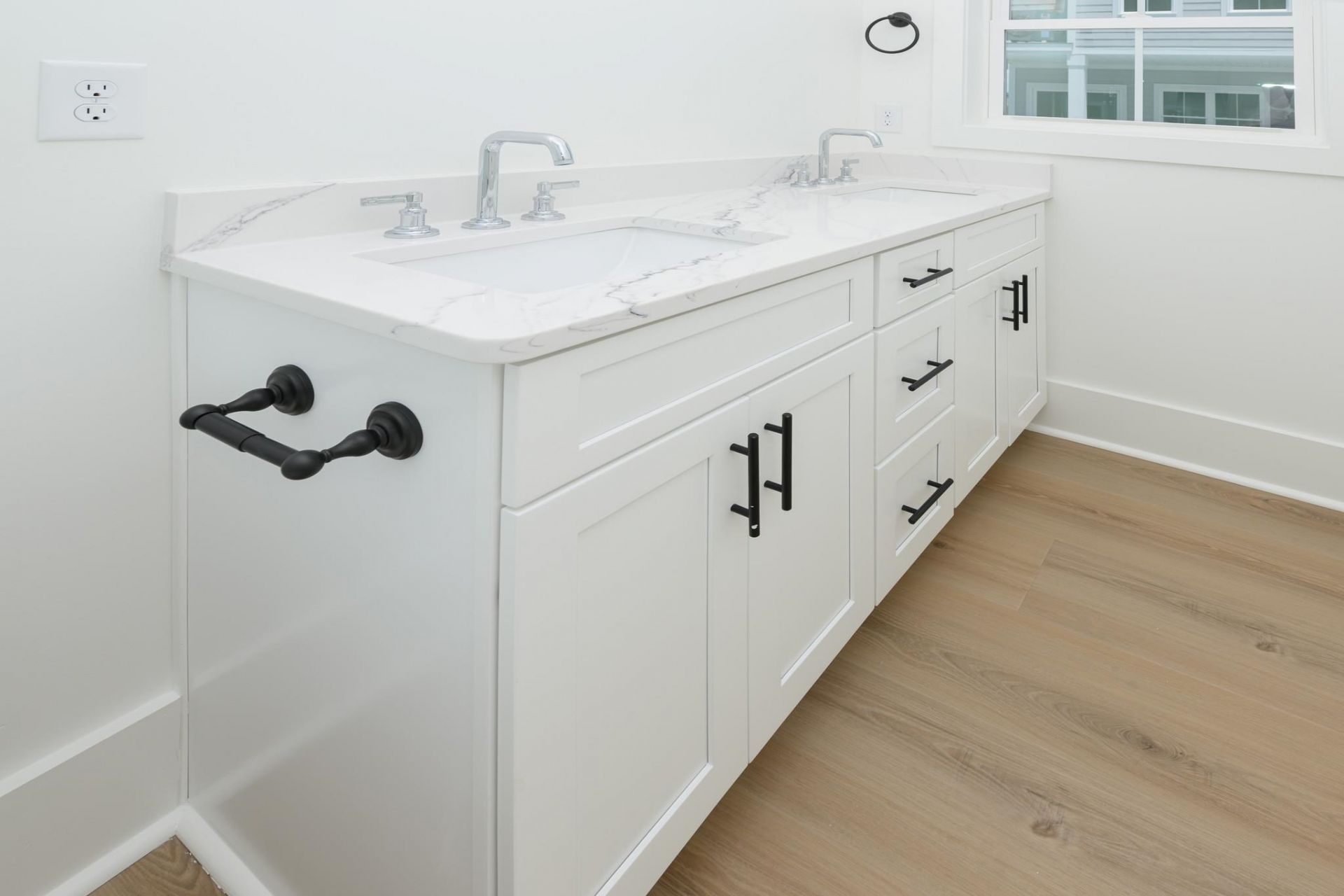 613 South Dogwood  Photo 12