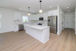 613 South Dogwood  photo 4