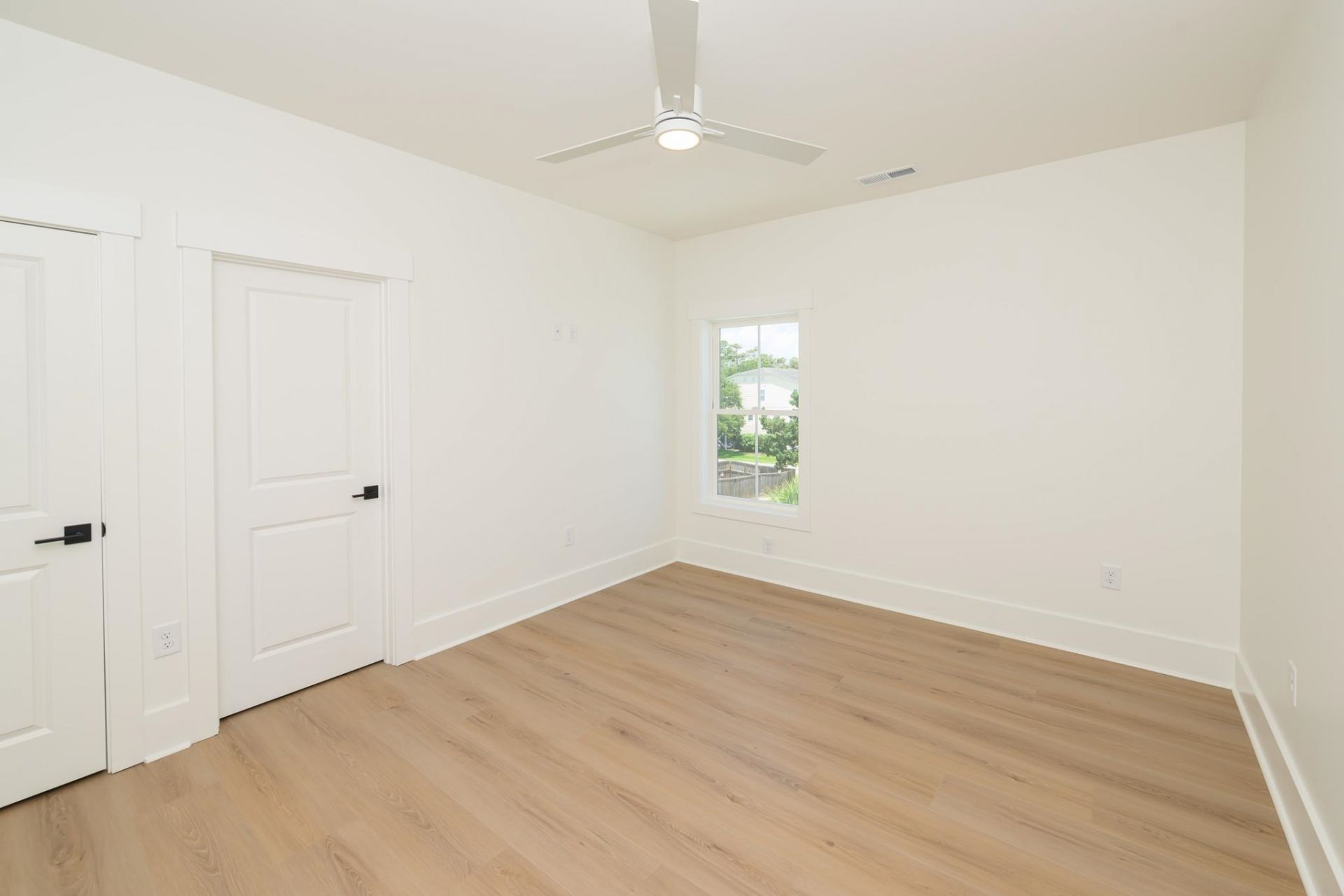 613 South Dogwood  Photo 22