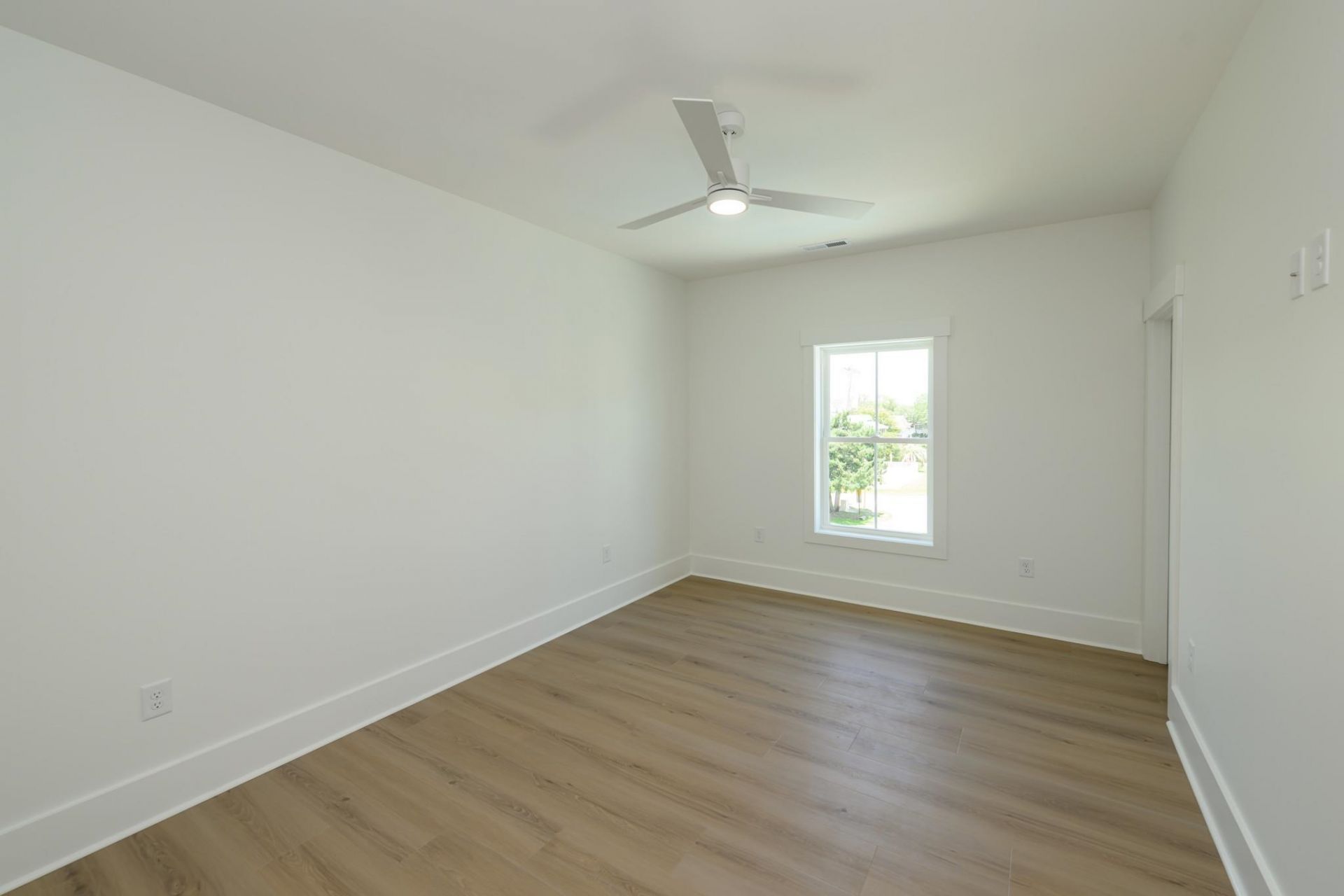 613 South Dogwood  Photo 26