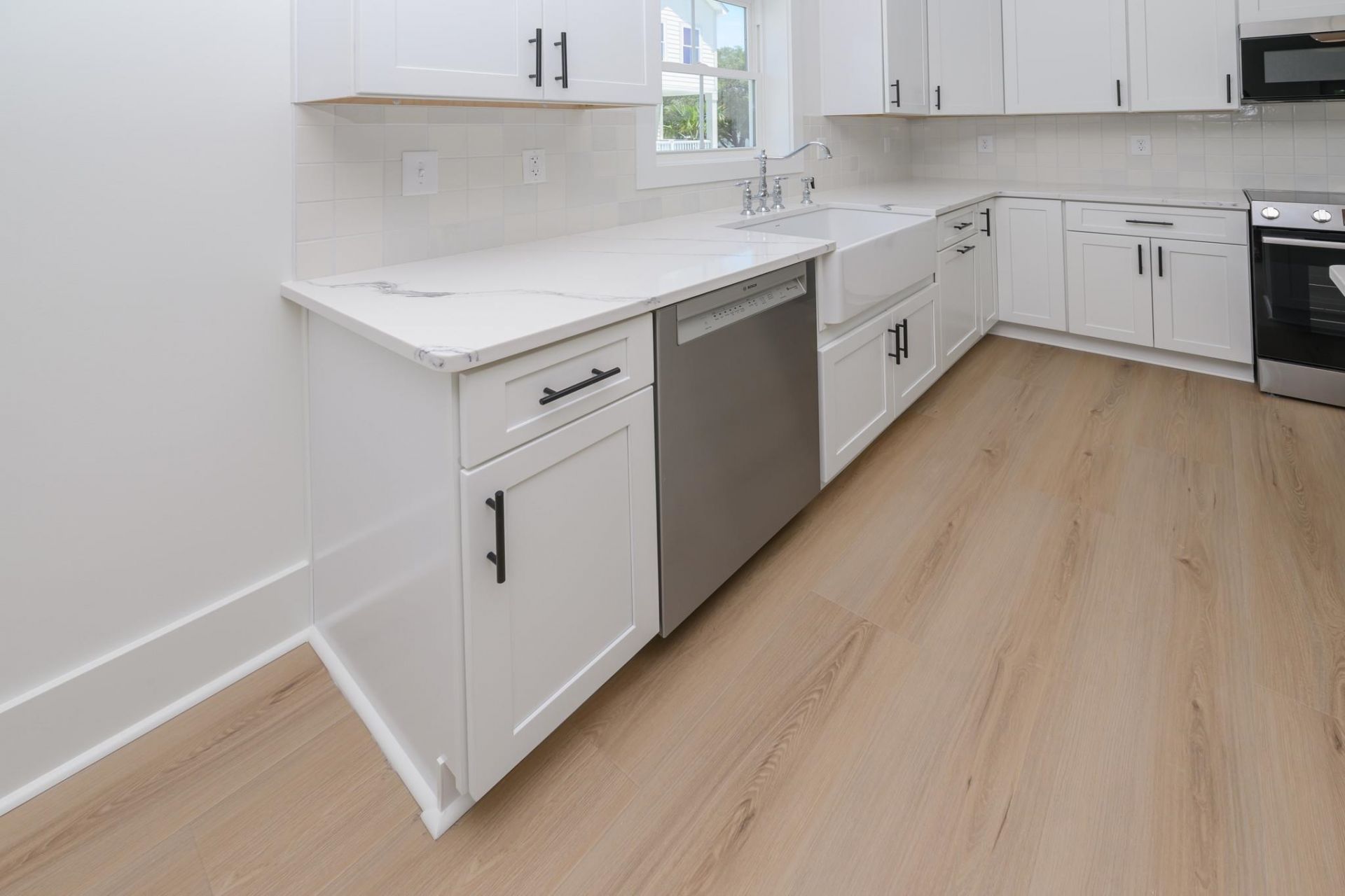613 South Dogwood  Photo 4