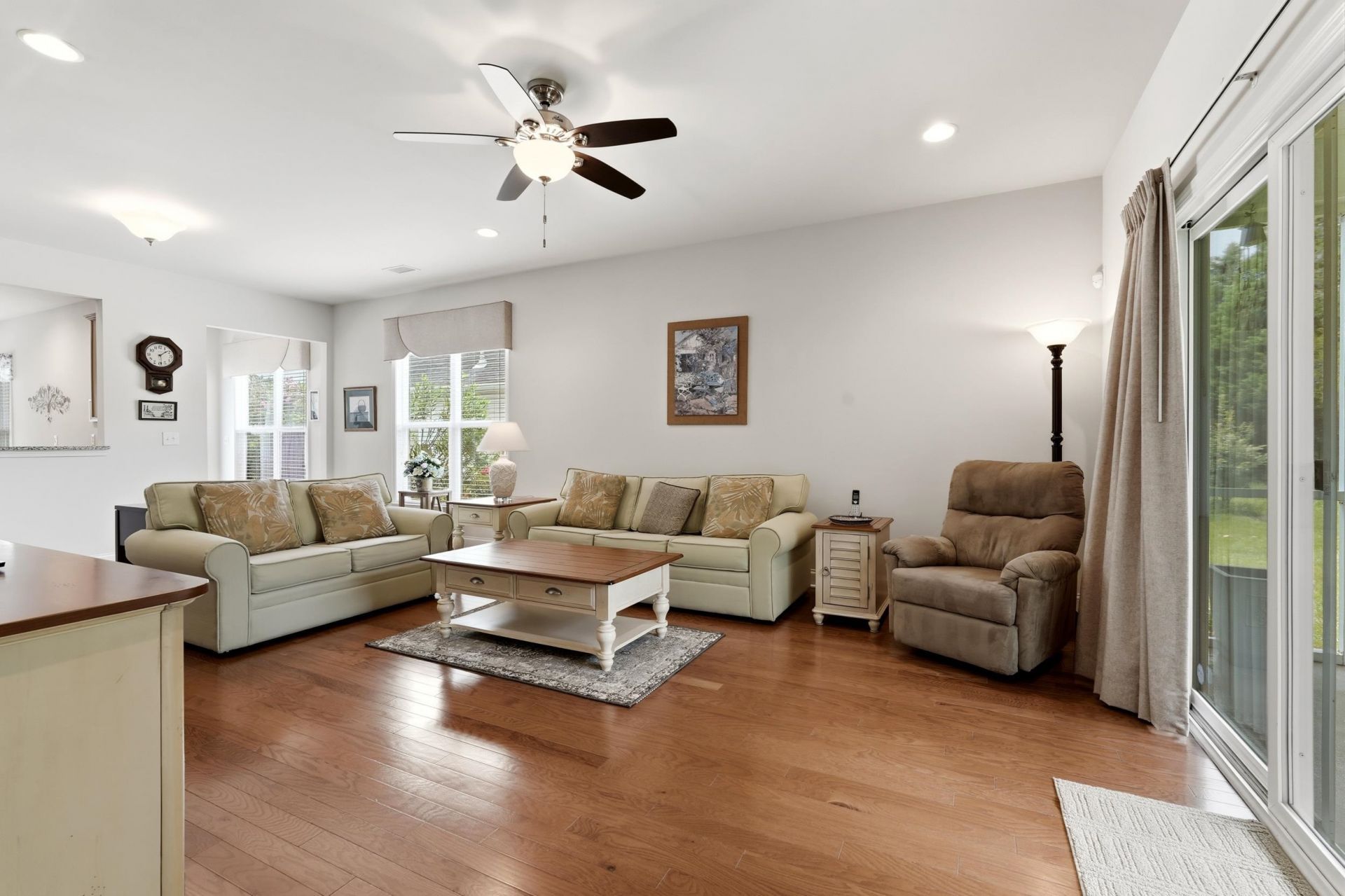 2313 Ordsall Ct.  Photo 7