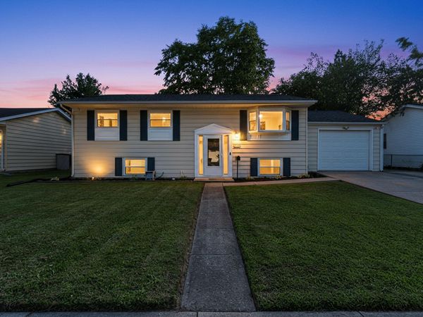 1129 Hawthorne Drive, Sidney, OH 45365