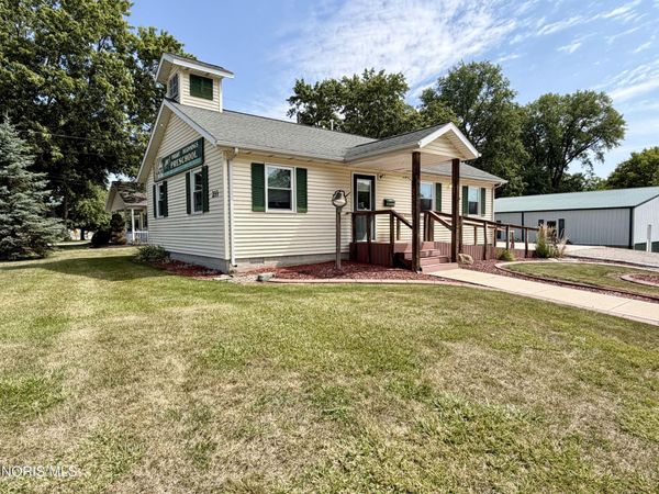 211 Emerald Road , Paulding, OH 45879