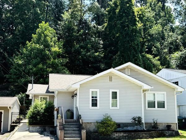 920 Dartmouth Street , Chattanooga, TN 37405