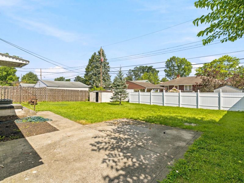 1962 E Beaumont Road , Columbus, OH 43224 Photo 29