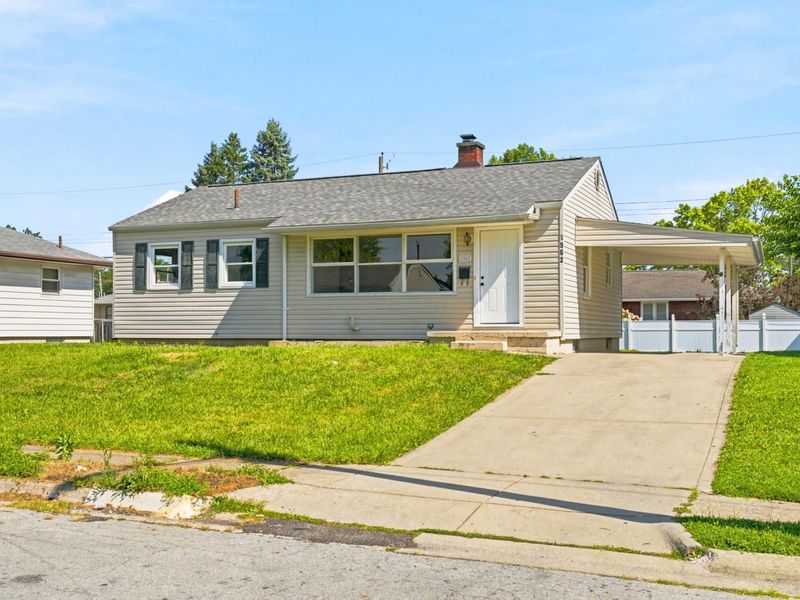 1962 E Beaumont Road , Columbus, OH 43224 Photo 3