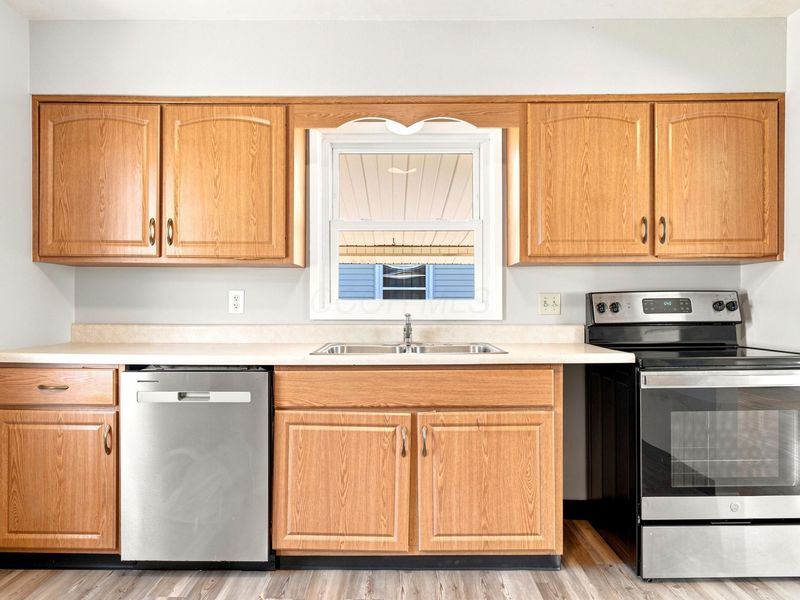 1962 E Beaumont Road , Columbus, OH 43224 Photo 9