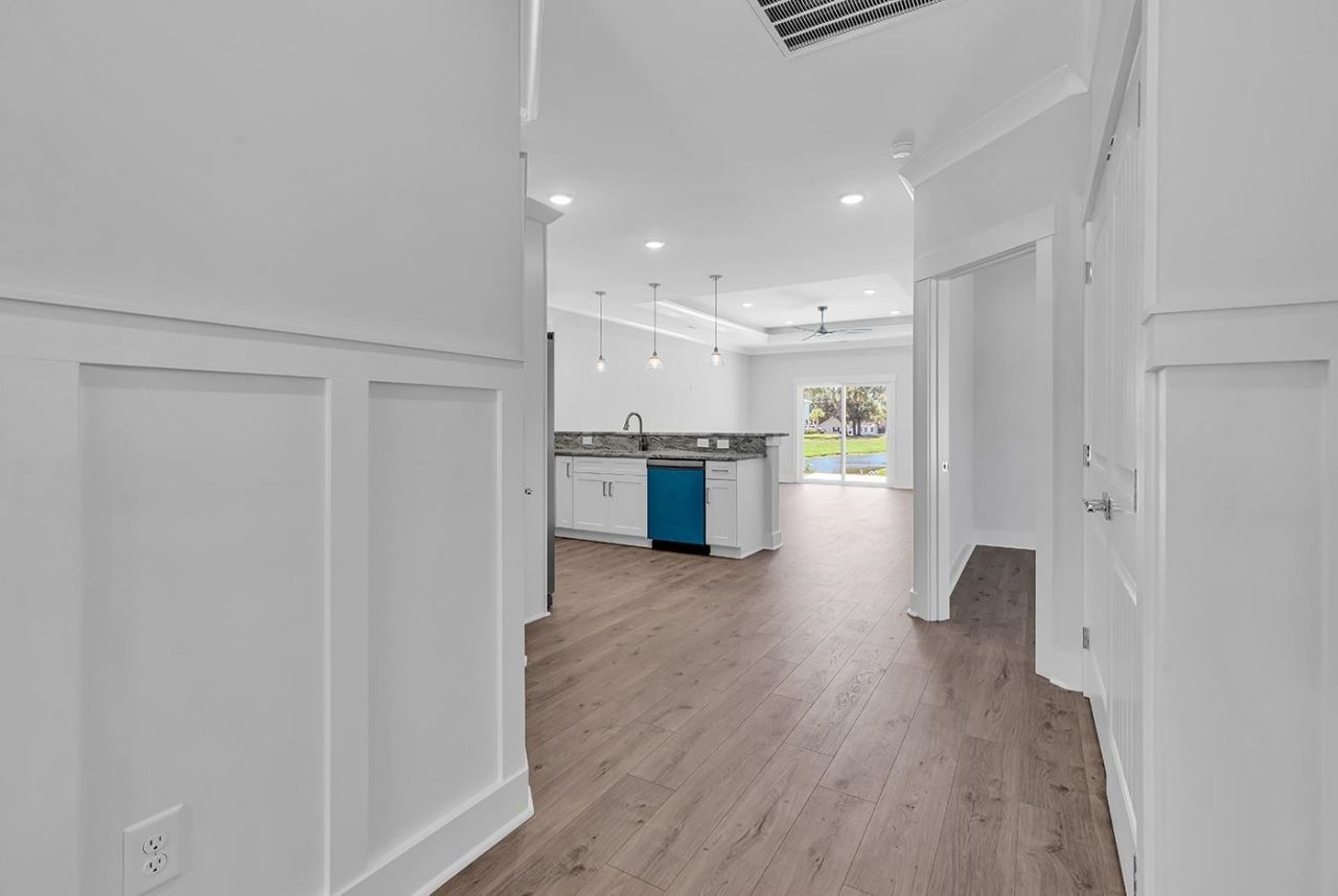 25 Hallandale Lane Photo 2